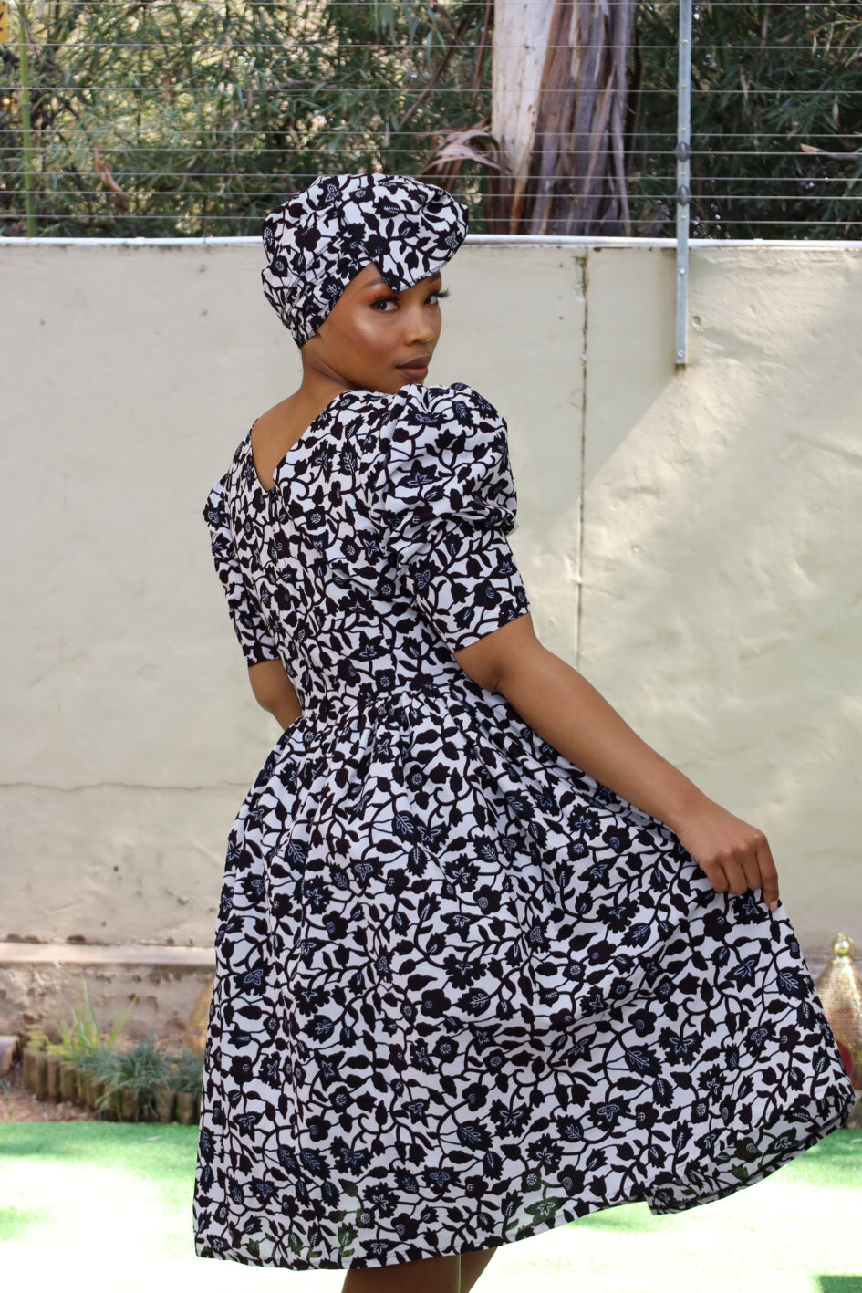 Manakedi Dress